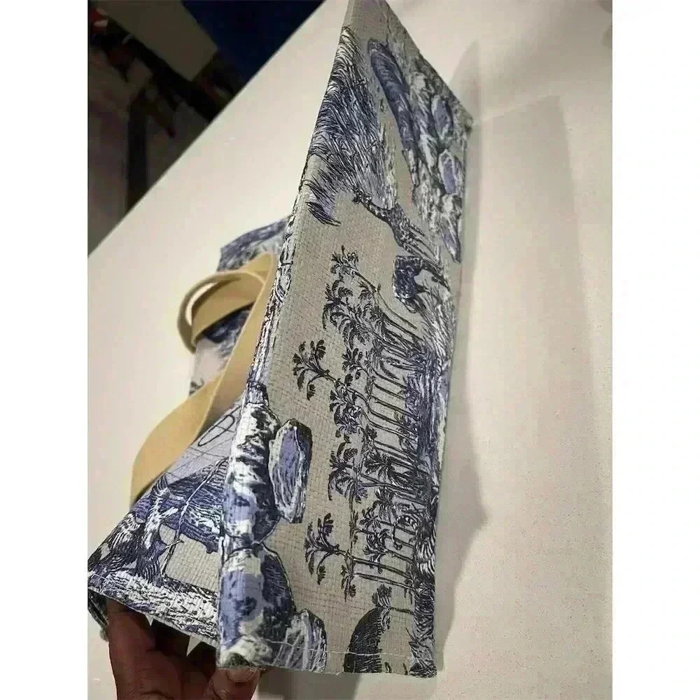 Dior Around The World Novelty Tote Bag - Picture 6 of 6